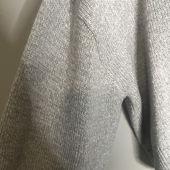 Divided Balloon Sleeves Cropped Sweater - Picture 4 of 5